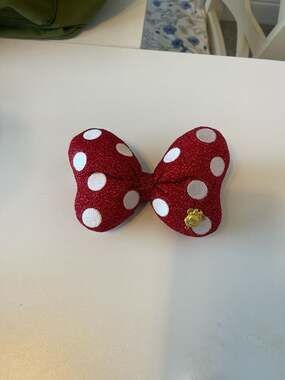 Disney Parks Minnie Mouse Red Polka Dot Glitter Hair Bow Clip with Gold Charm